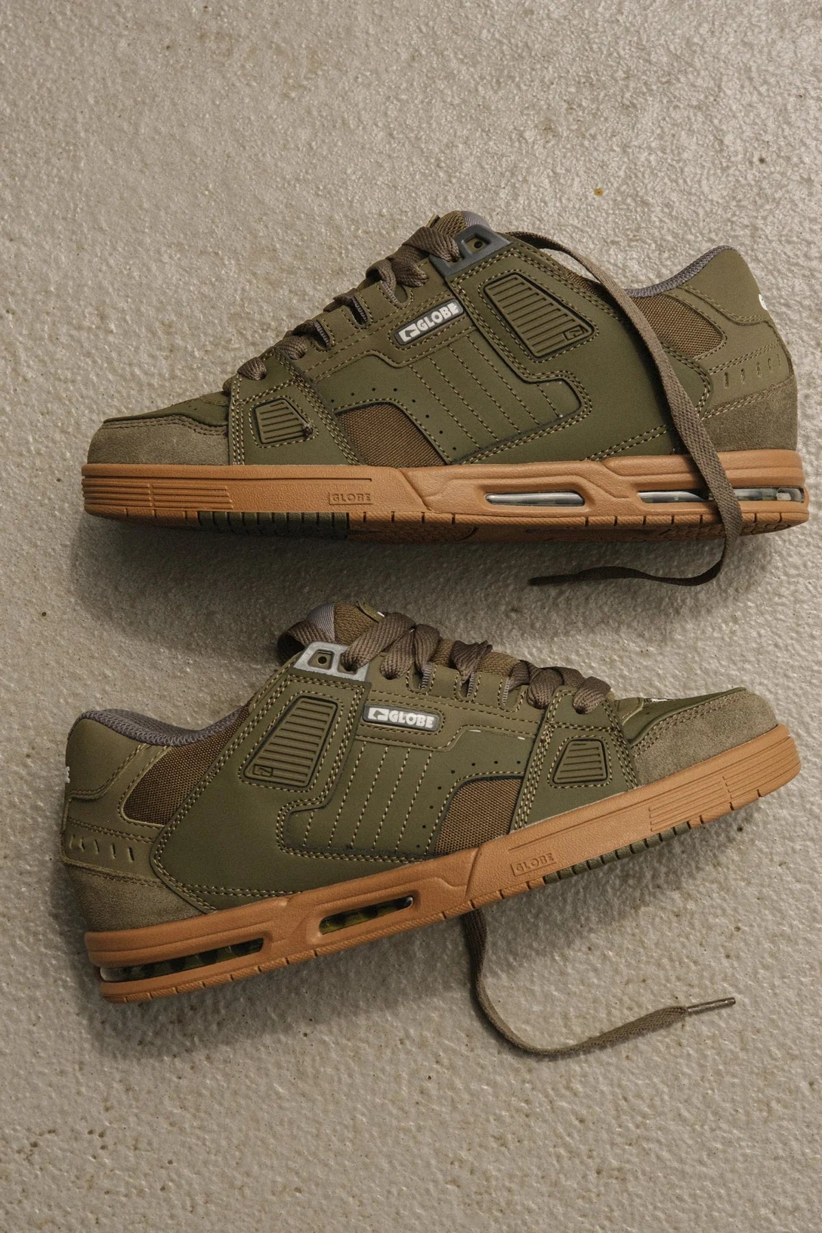 Globe Sabre Moss/Gum 2026