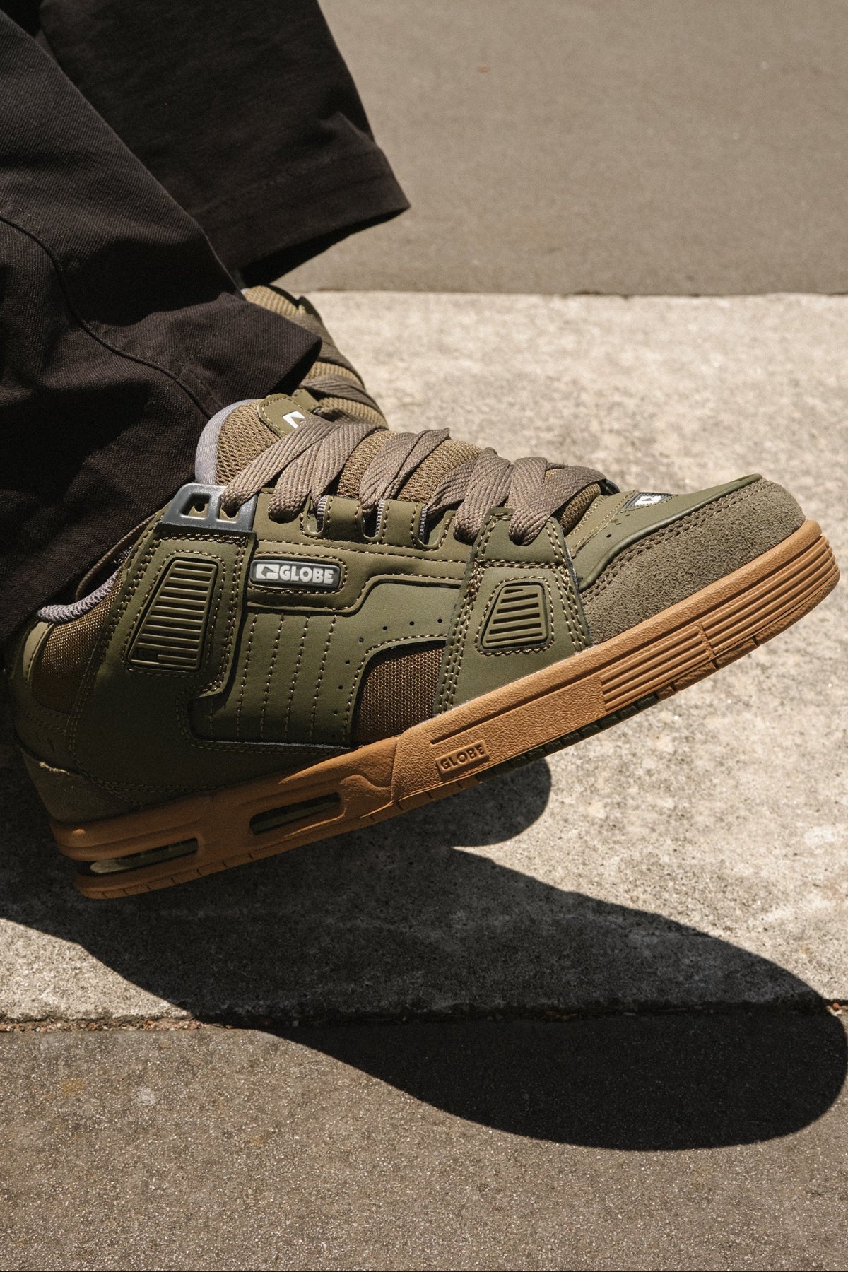 Globe Sabre Moss/Gum 2026